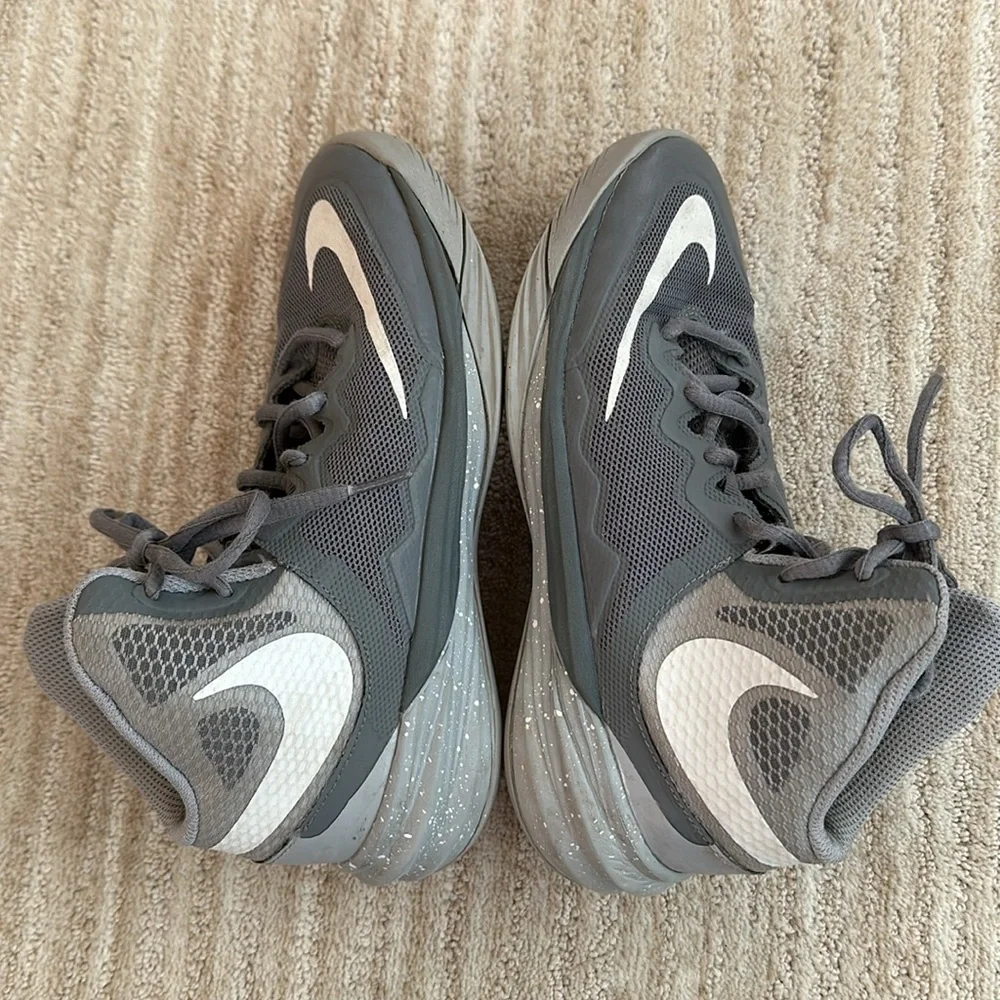 Nike Prime Hype DF 2 Cool Grey (GS) White Wolf Grey Style 807613-002 Size 4